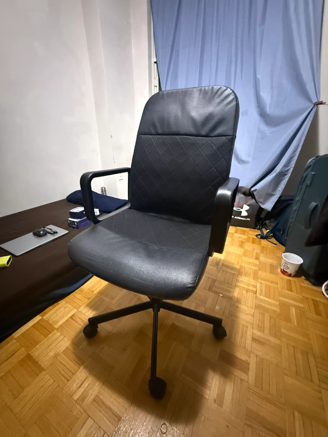 Office Chair + Study Table Set – Great Condition! - photo 4