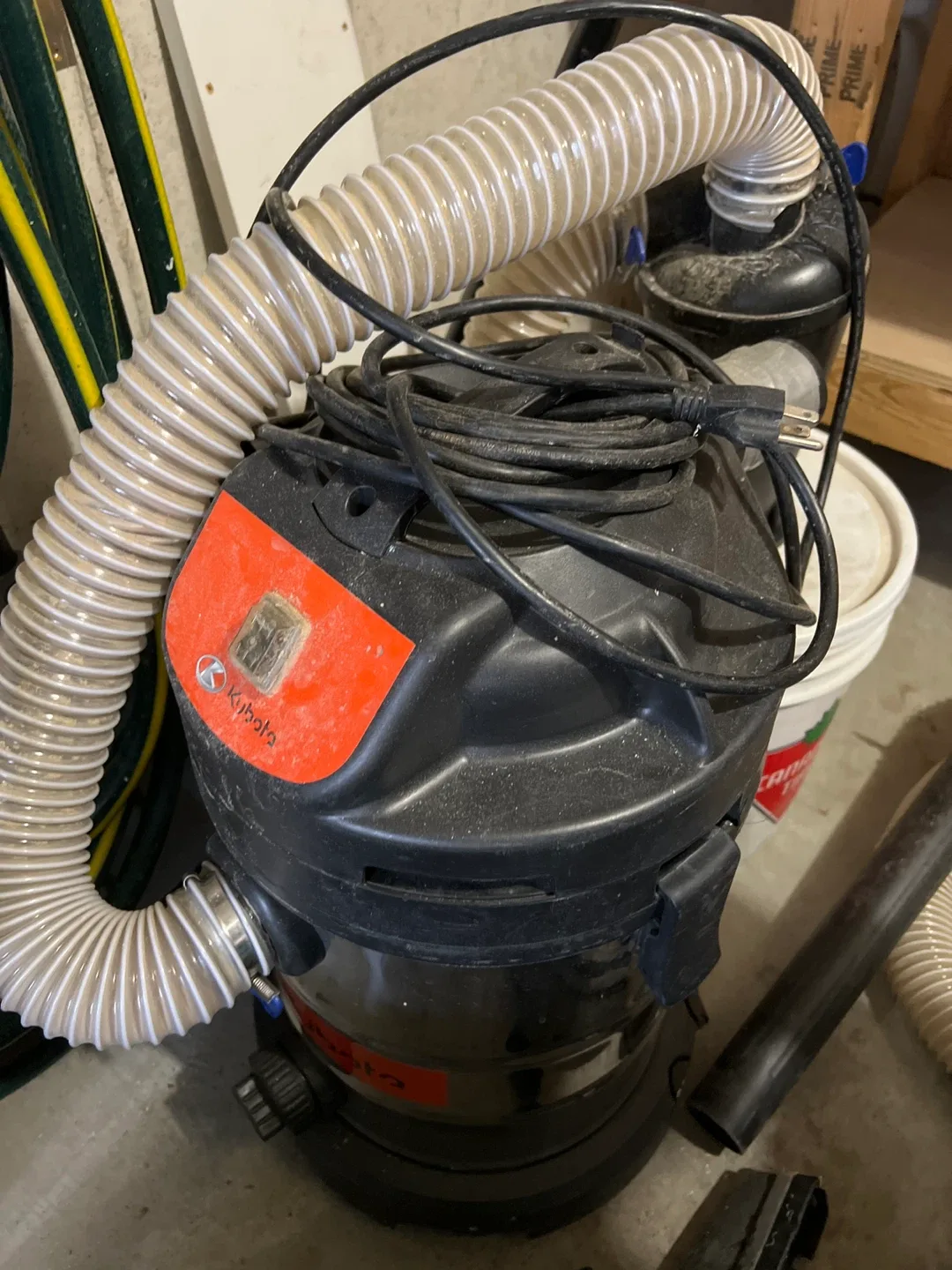 Shop Vac with Dust Separator image indicator(2)