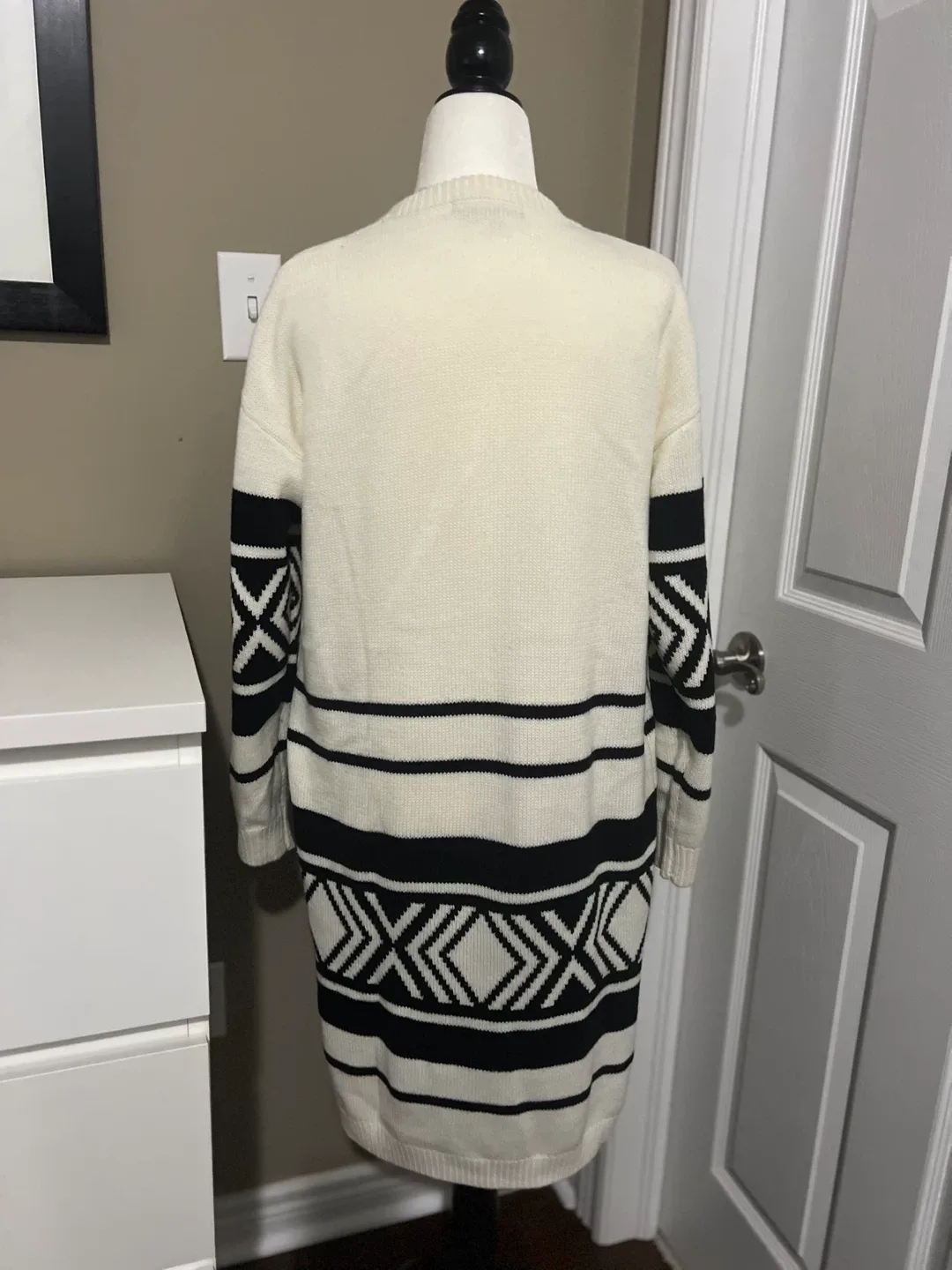 Suzy Shier XS Cardigan image indicator(2)