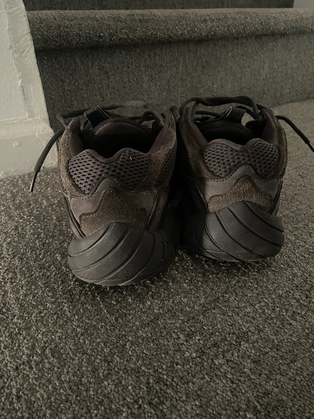 Adidas Yeezy 500 image indicator(2)