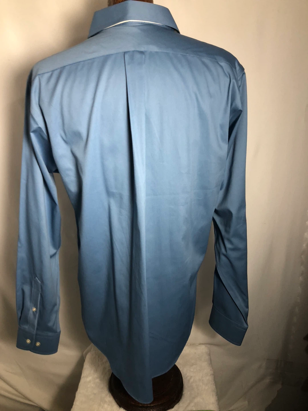 Men’s Light Blue Dress Shirt. Size Large. Devon and Jones. - photo 2