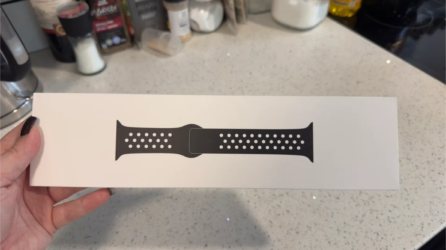 New Apple Watch Nike Sport Band 45mm Black image indicator(3)
