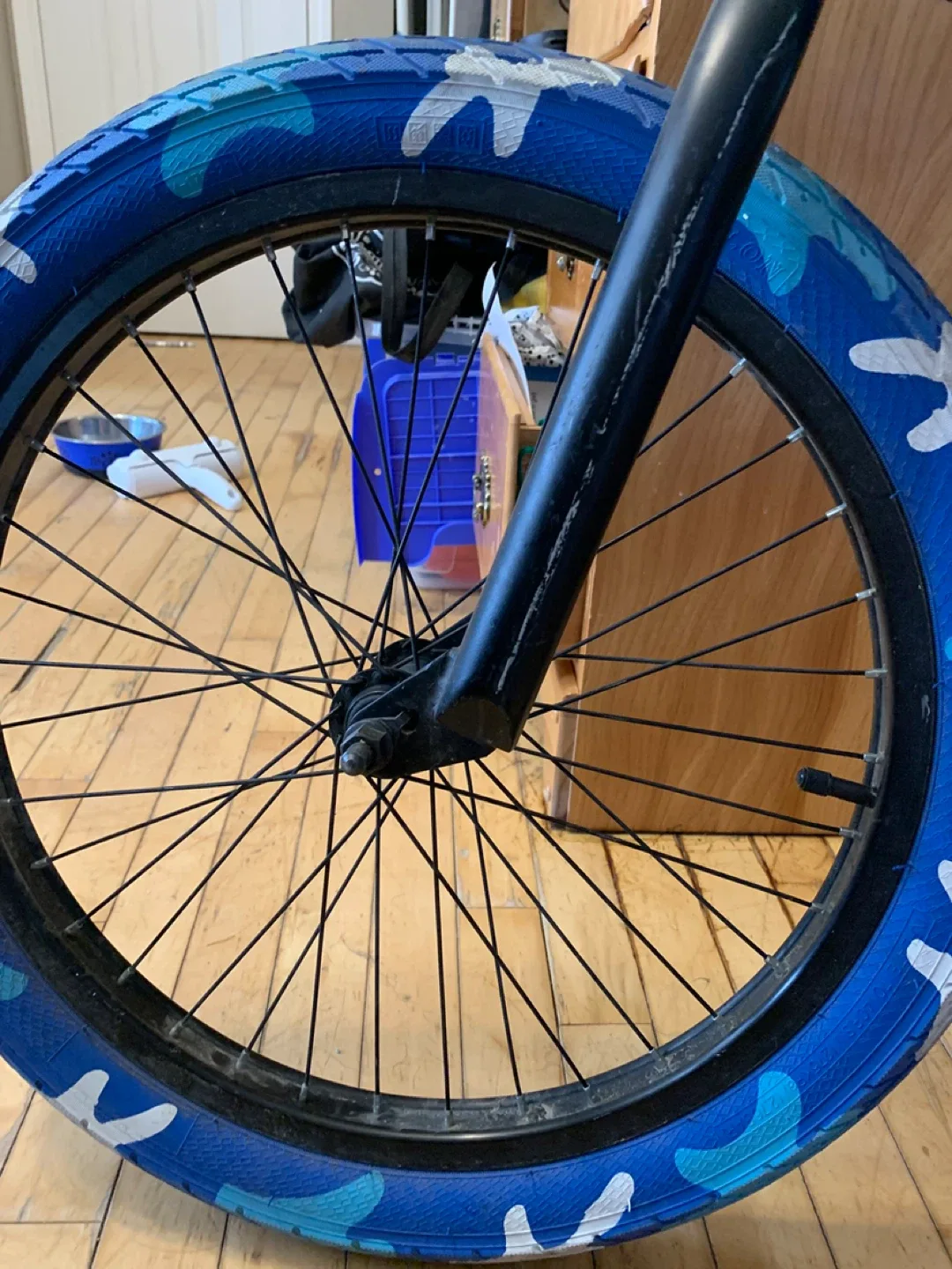 Capix BMX Bike - Blue image indicator(2)