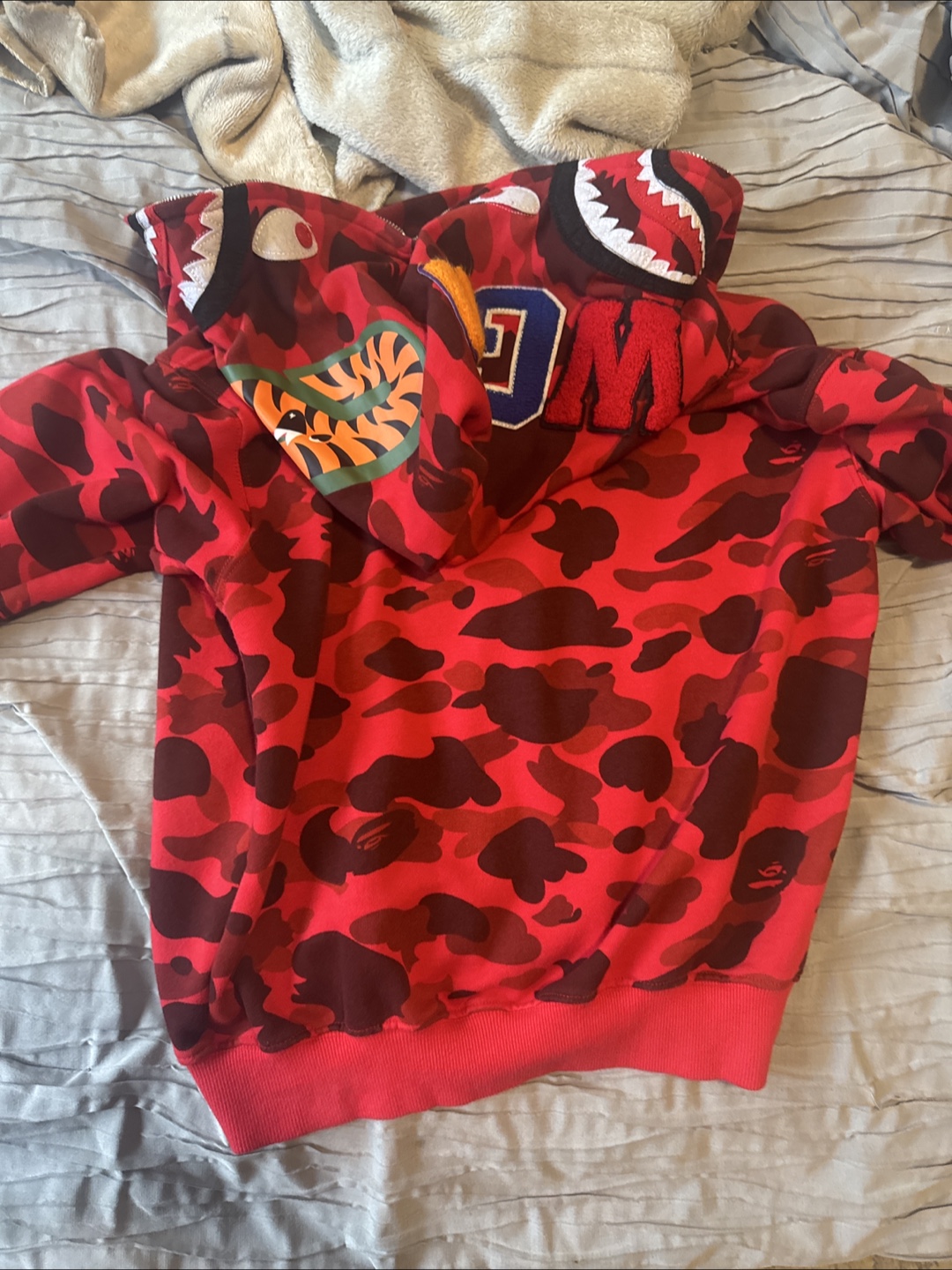 Bape Red Hoodie Size Small - photo 3