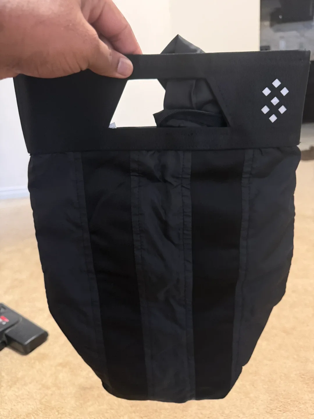 Salt Aercase Smell Proof Cleat Bag - Regular Size image indicator(4)