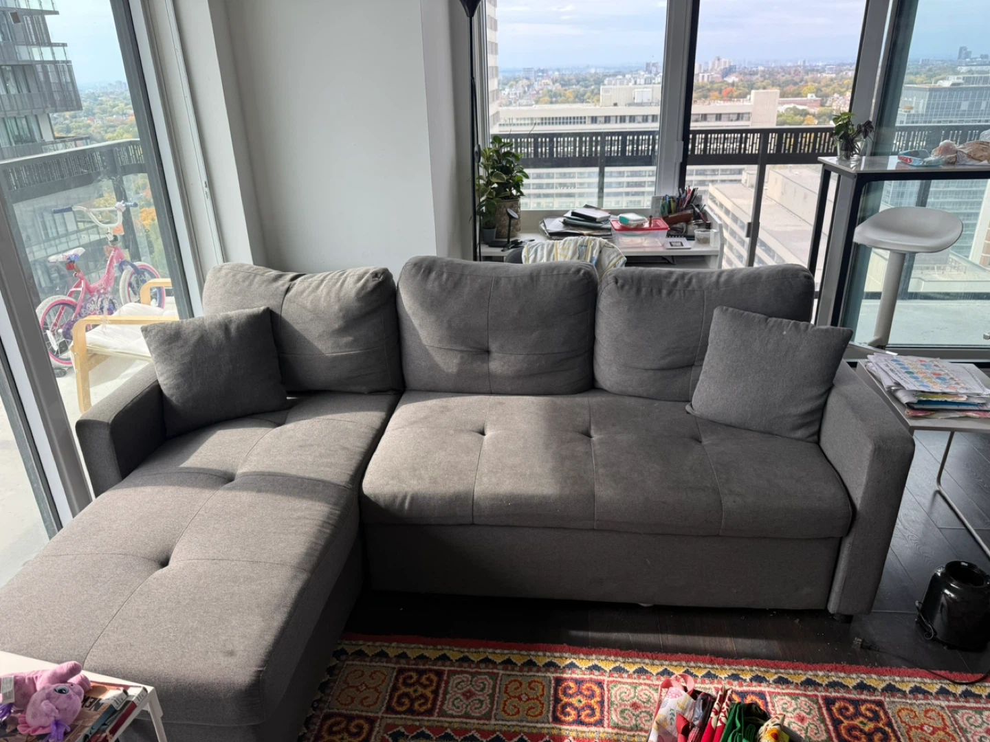 Urgent Grey Sectional Sofa with Storage