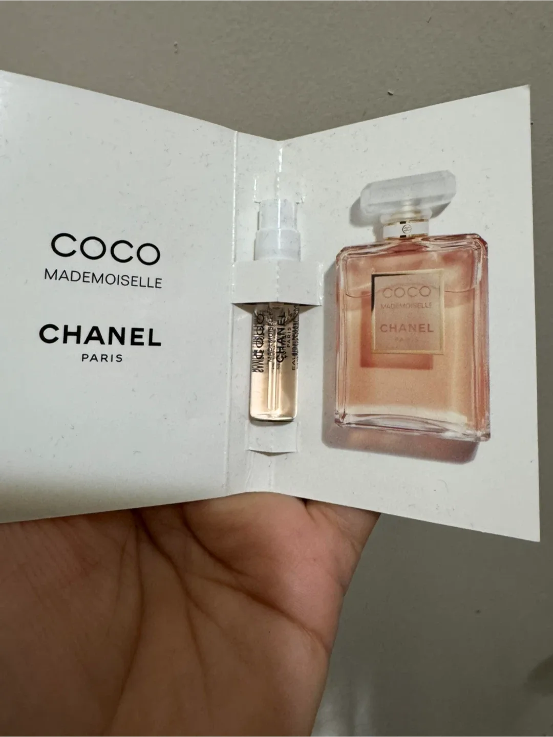 🥕Chanel Coco Mademoiselle Eau de Parfum Sample thumbnail