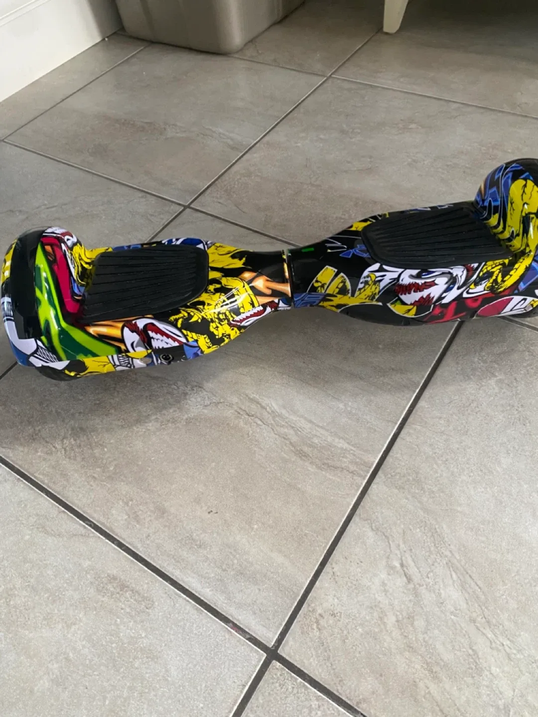 Hoverboard with Charger image indicator(3)