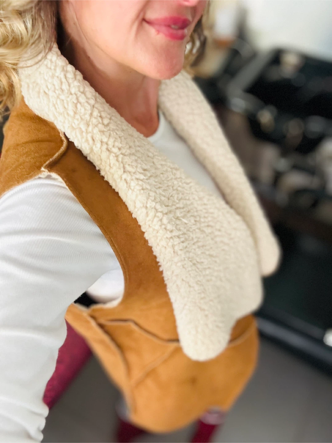 Tan Suede & Sherpa Vest - Size Small - photo 4