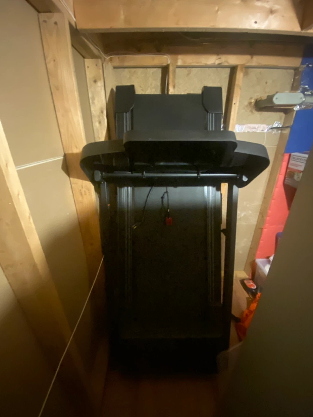 Everlast Treadmill - Great Condition