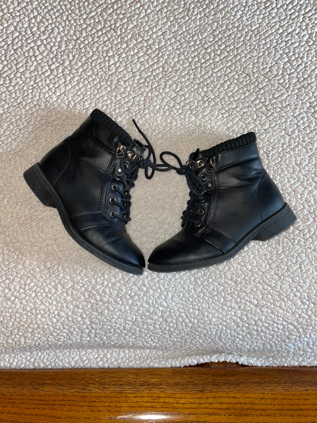 Girls Black Boots. Size 13 - photo 4