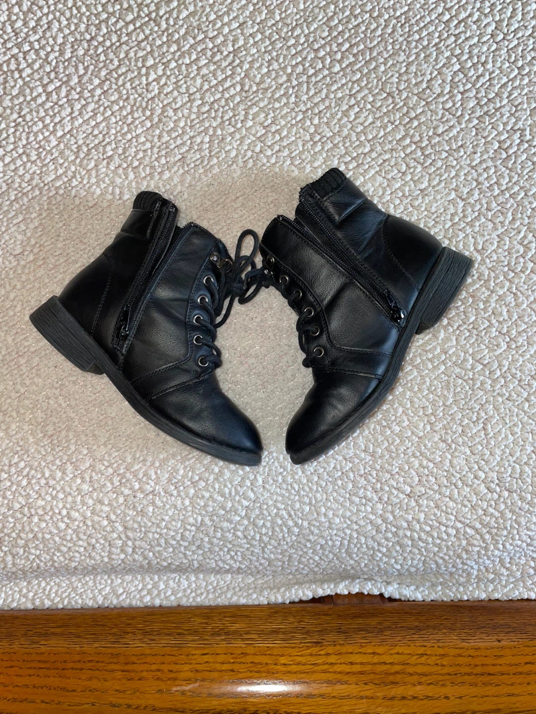 Girls Black Boots. Size 13 - photo 3