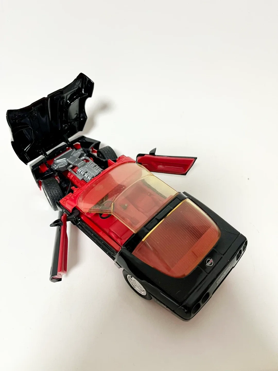 Revell 1989 Chevrolet Corvette ZR-1 Diecast Car 1:24 Scale image indicator(4)