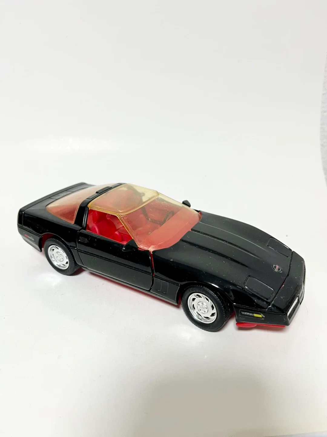 Revell 1989 Chevrolet Corvette ZR-1 Diecast Car 1:24 Scale image indicator(2)