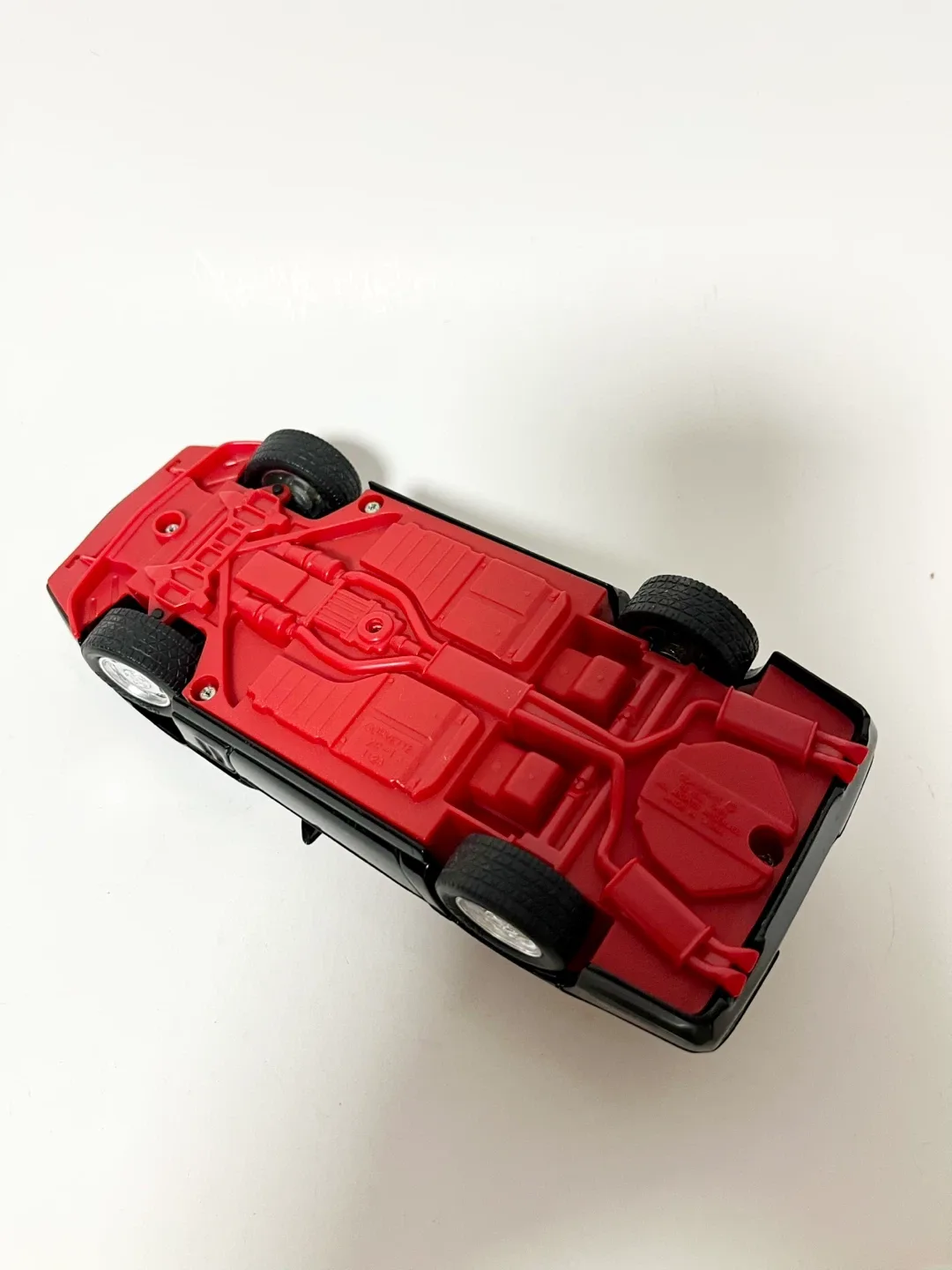 Revell 1989 Chevrolet Corvette ZR-1 Diecast Car 1:24 Scale image indicator(5)