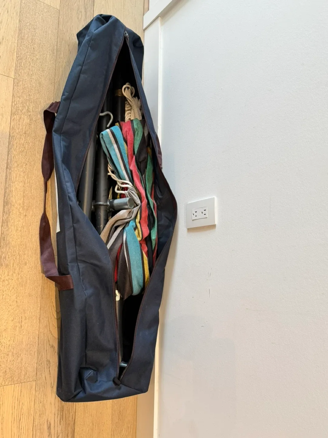 Vivere Double Cotton Hammock with Steel Stand & Carry Bag image indicator(3)