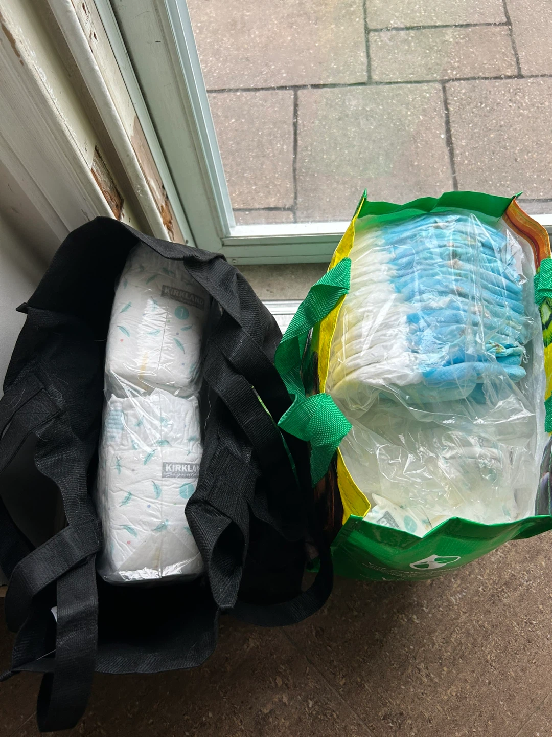 Diapers size 1 to 3 open box