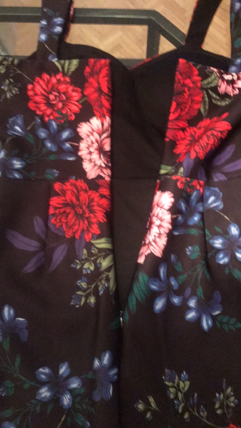 GUESS Floral Print Dress size 0 - photo 3