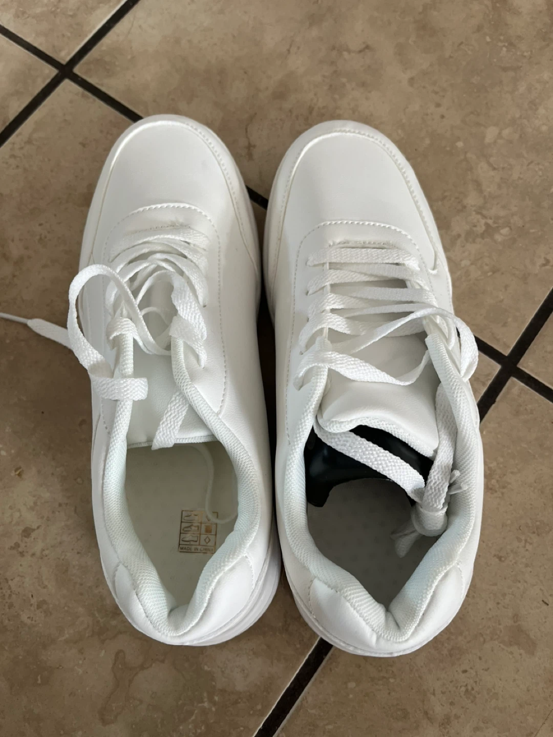 White Sneakers - photo 2