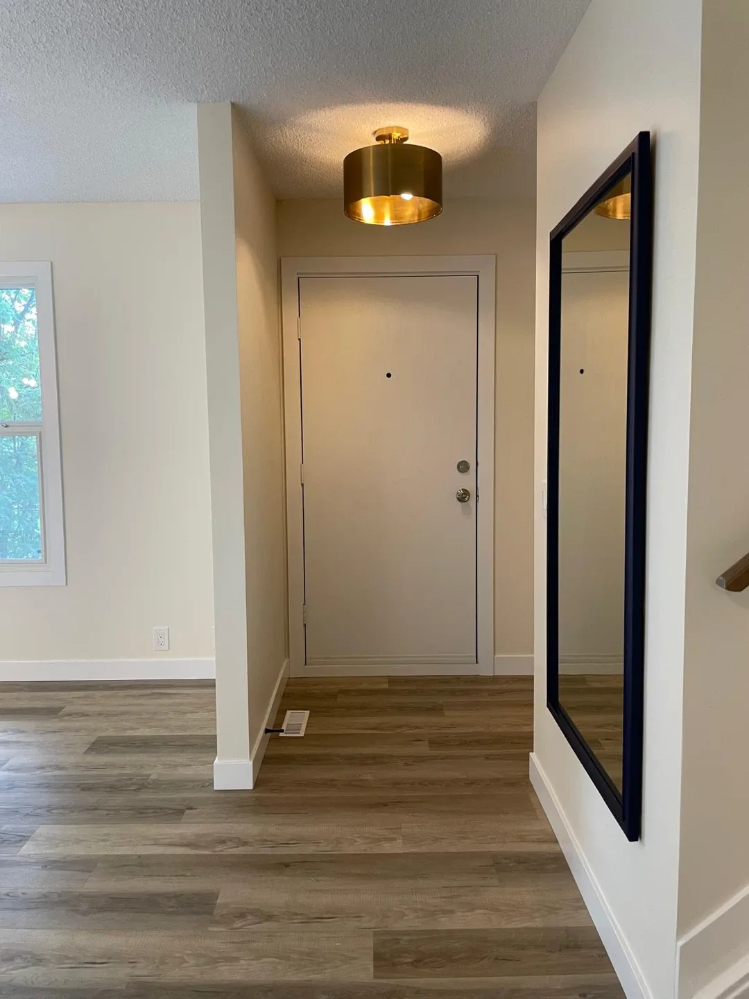 Century Park Single House Rental ($2200 / month) image indicator(2)