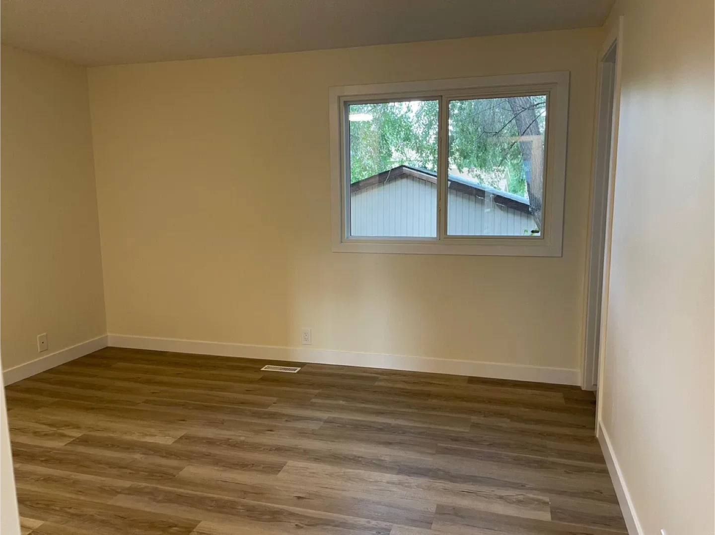 Century Park Single House Rental ($2200 / month) image indicator(6)