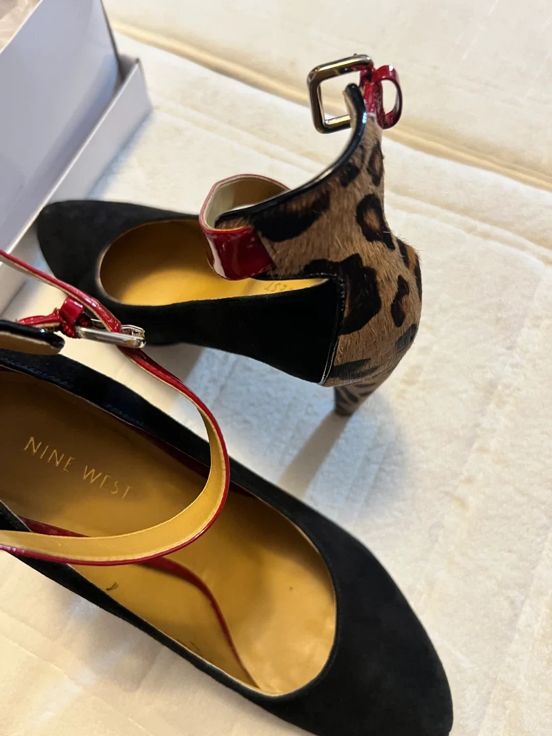 Nine West Black Suede Heels Size 7.5 image indicator(5)