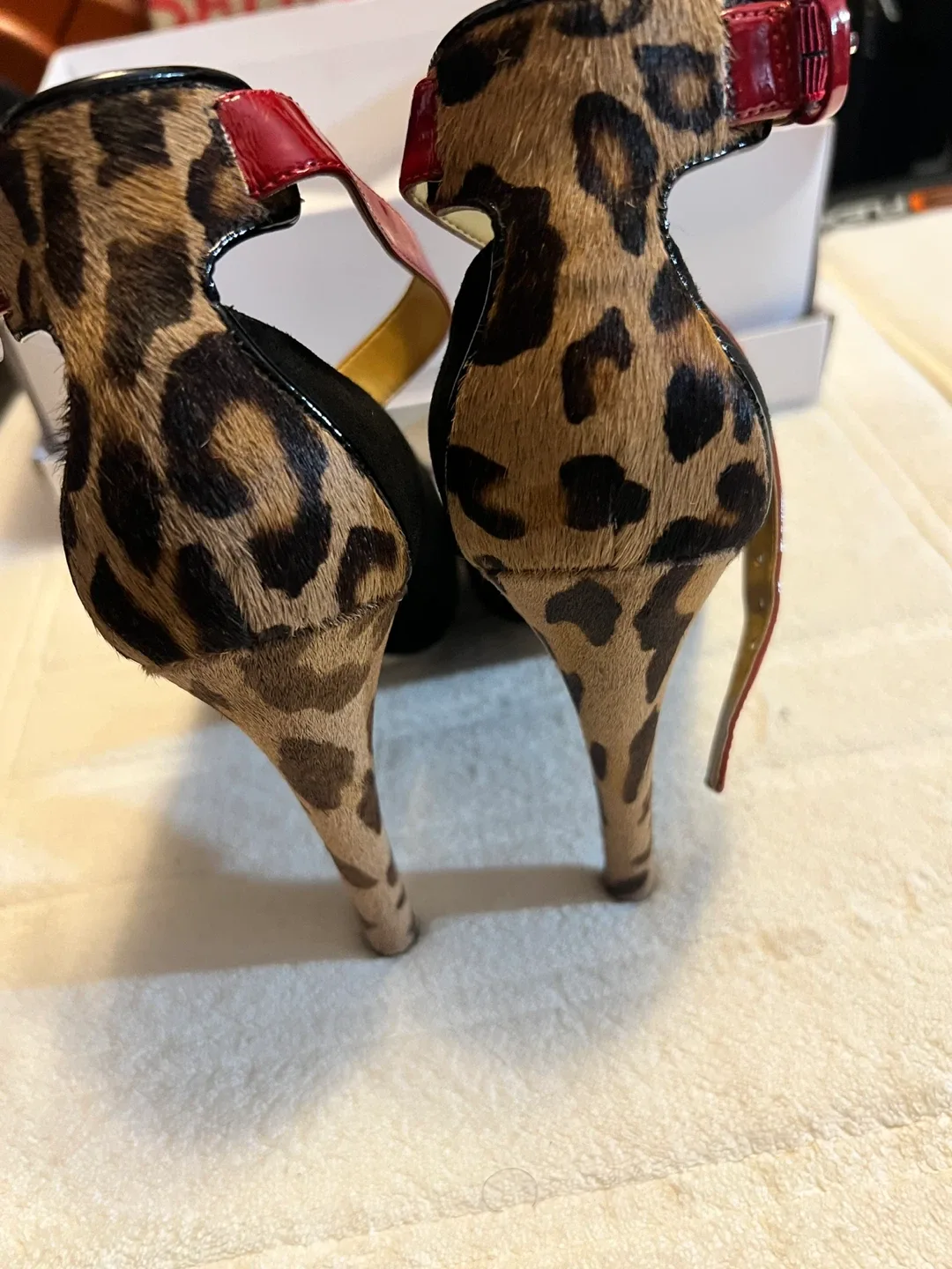 Nine West Black Suede Heels Size 7.5 image indicator(2)