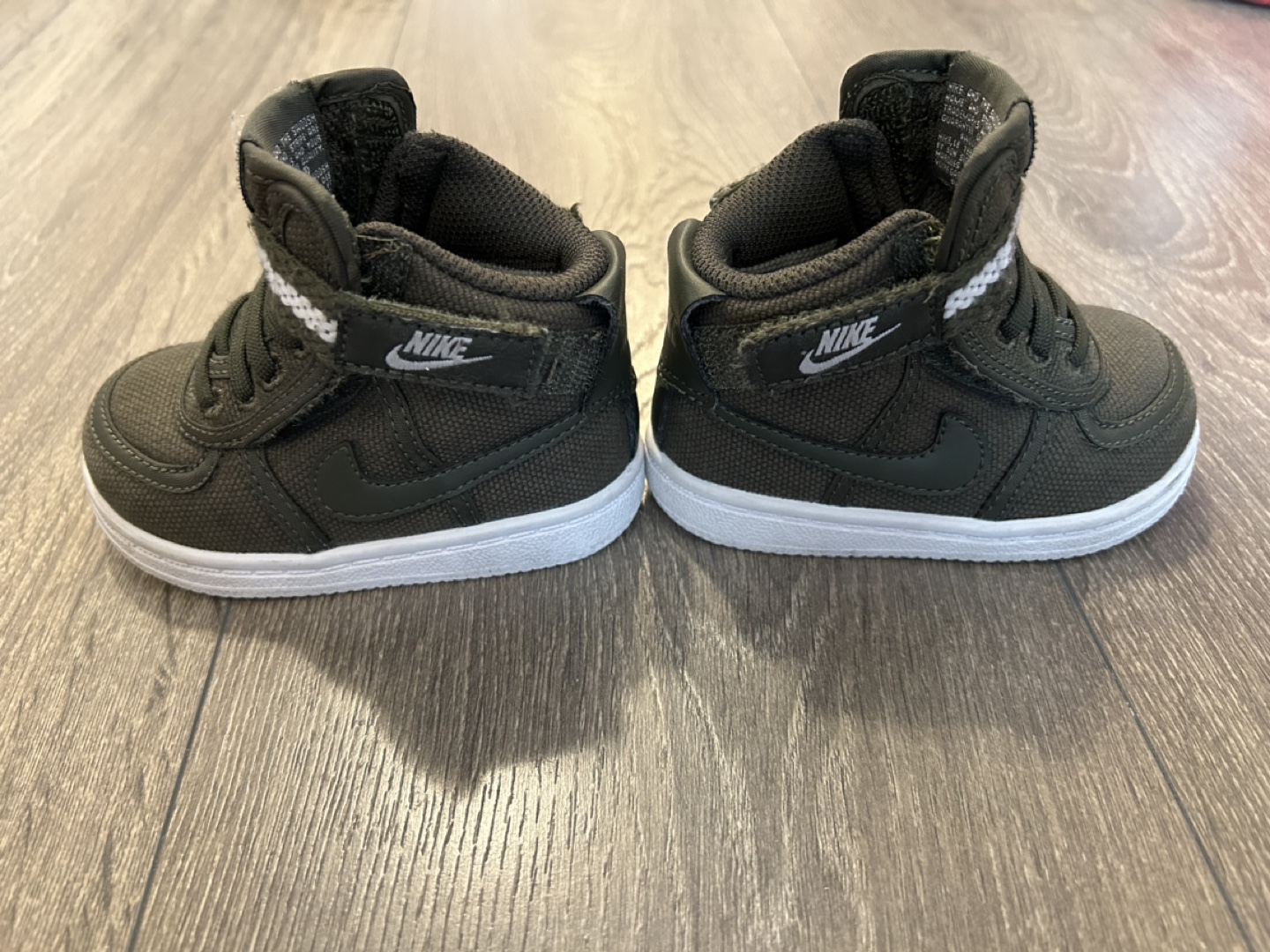 Nike Toddler Shoes Size 4C - photo 3