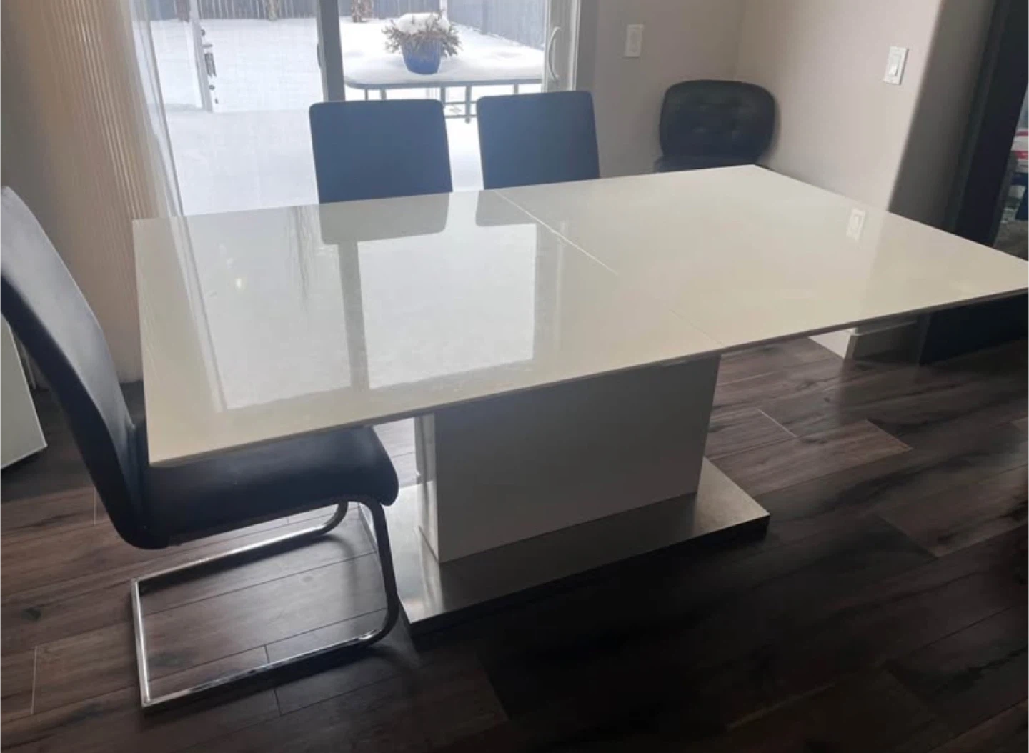 Modern White Dining Table with Chairs - photo 4