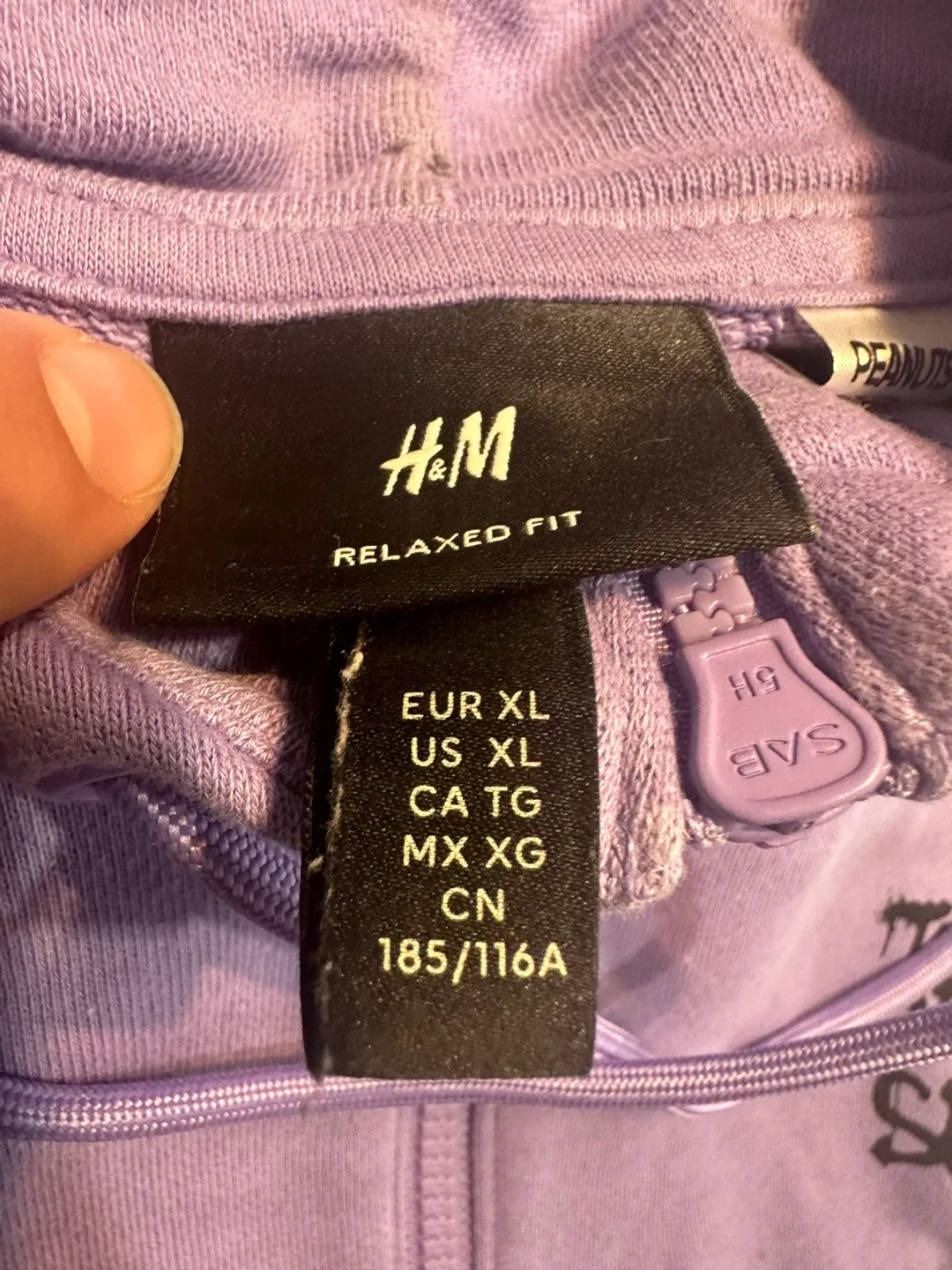 H&M Relaxed Fit Purple Hoodie - Size XL image indicator(2)