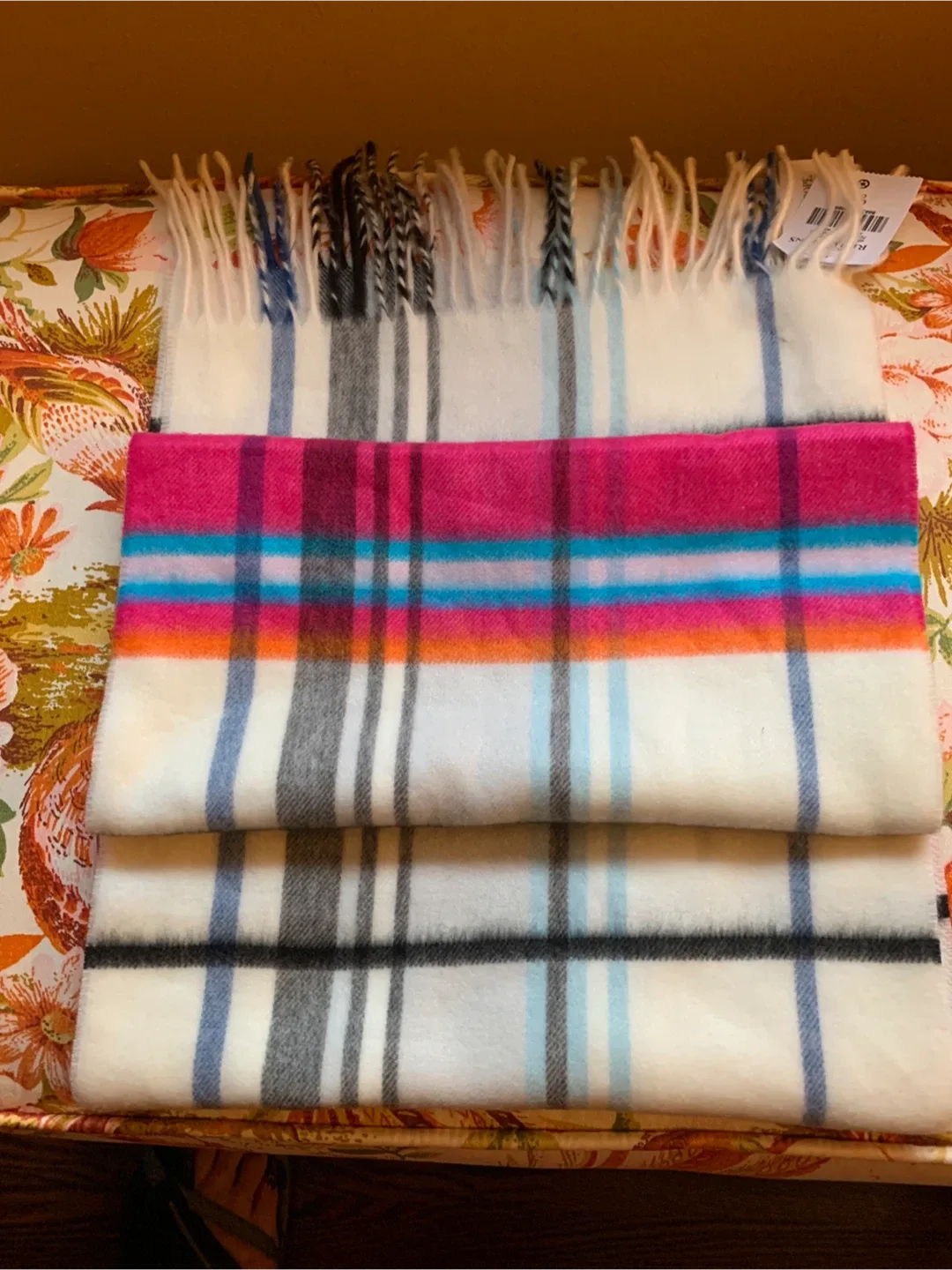 BNWT Northern Reflections Scarf - O/S image indicator(3)