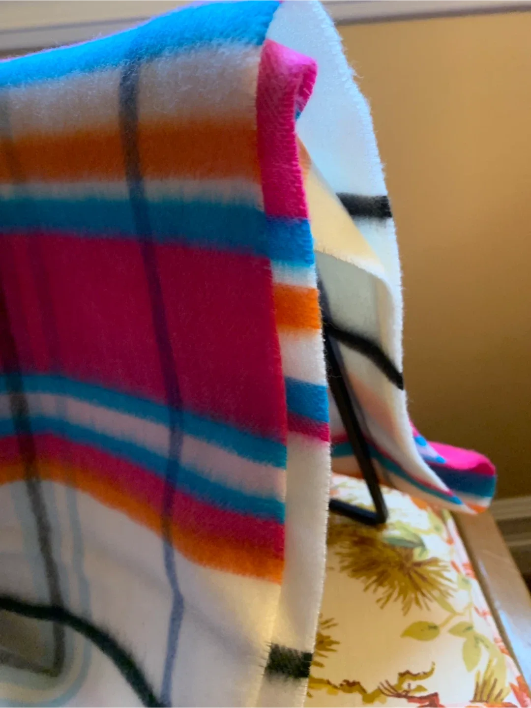 BNWT Northern Reflections Scarf - O/S image indicator(8)