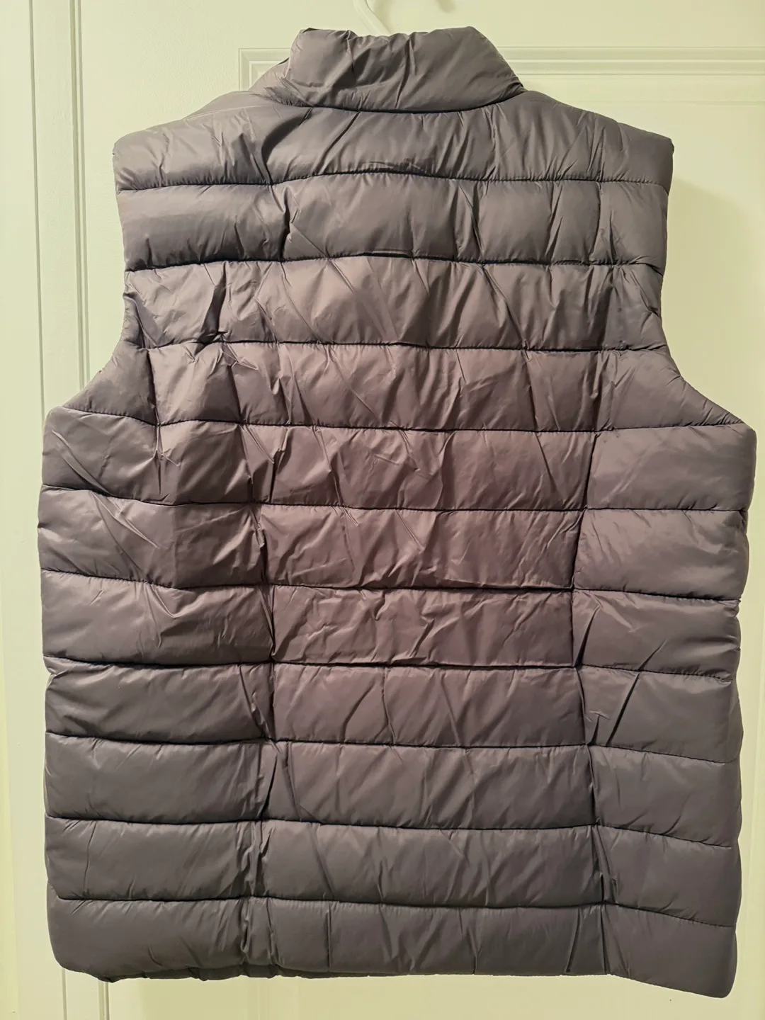 Amy&H Puffer Vest - Size S image indicator(2)