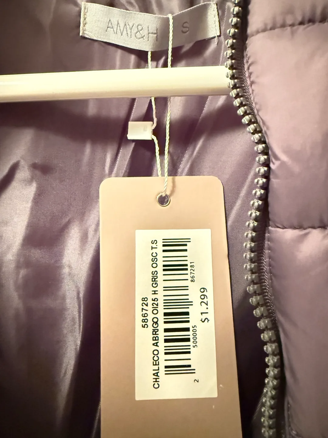 Amy&H Puffer Vest - Size S image indicator(3)