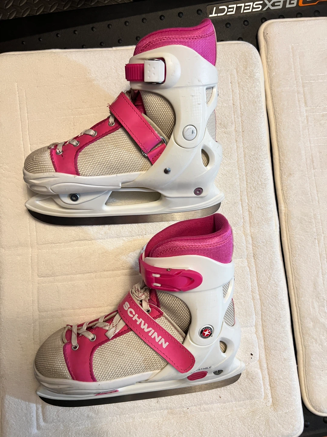 Schwinn Adjustable Ice Skates - Pink & White - photo 2