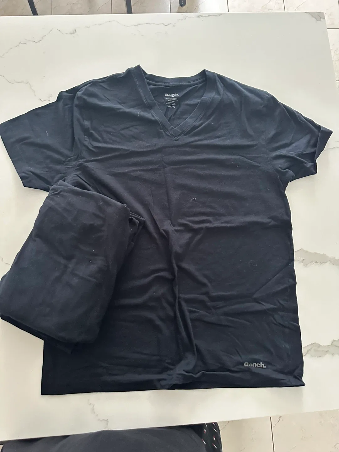 Bench Black V-Neck T-Shirt Size M (Pack of 5) image indicator(2)