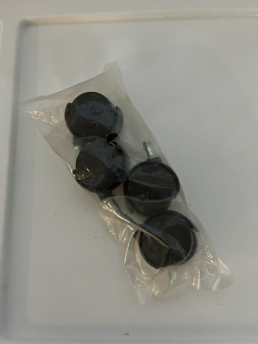 White 3-Drawer Plastic Storage Unit - Proudly Made in Canada image indicator(3)