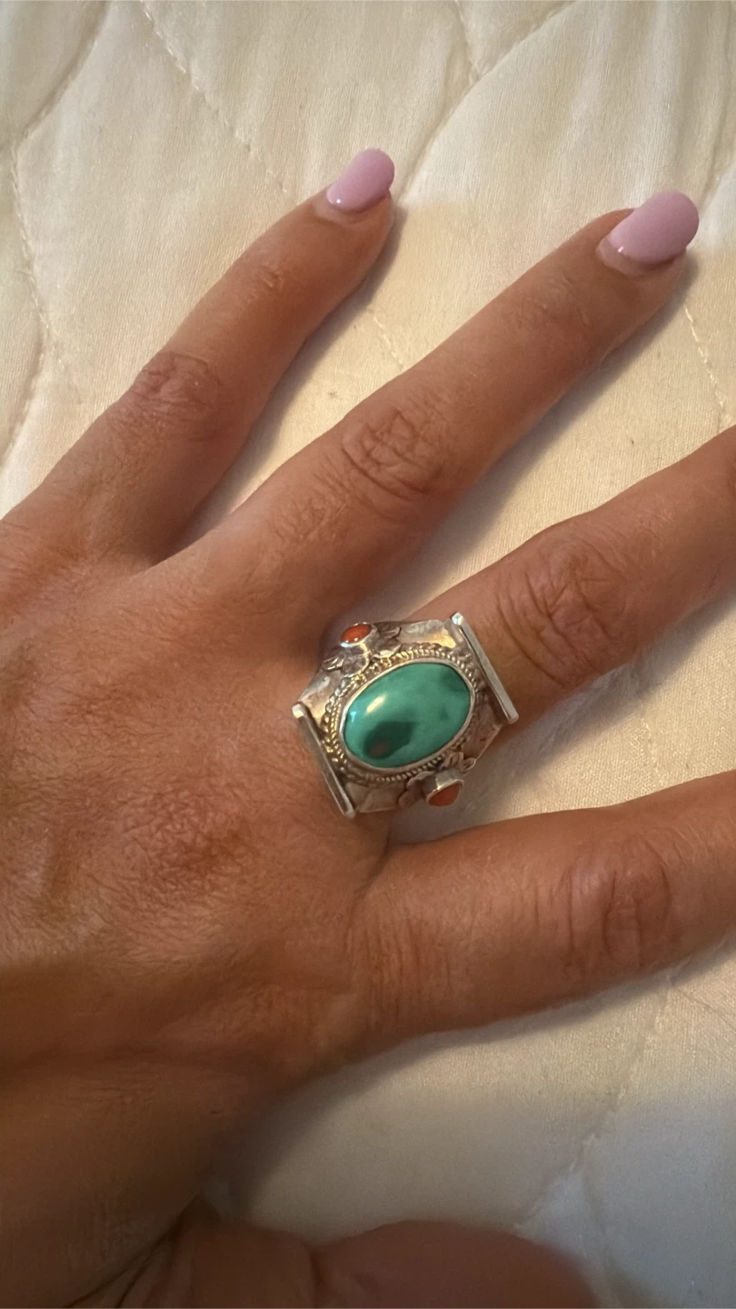 Vintage Silver Ring with Turquoise Stone
