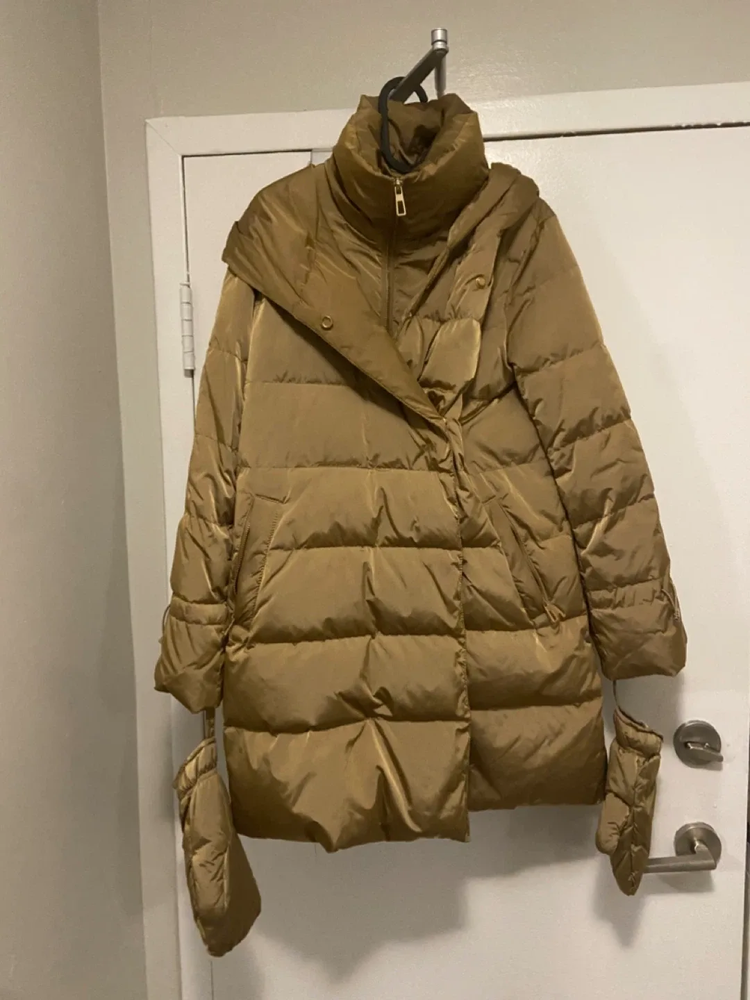 Zara Padded Puffer Coat - Size XS-S image indicator(6)