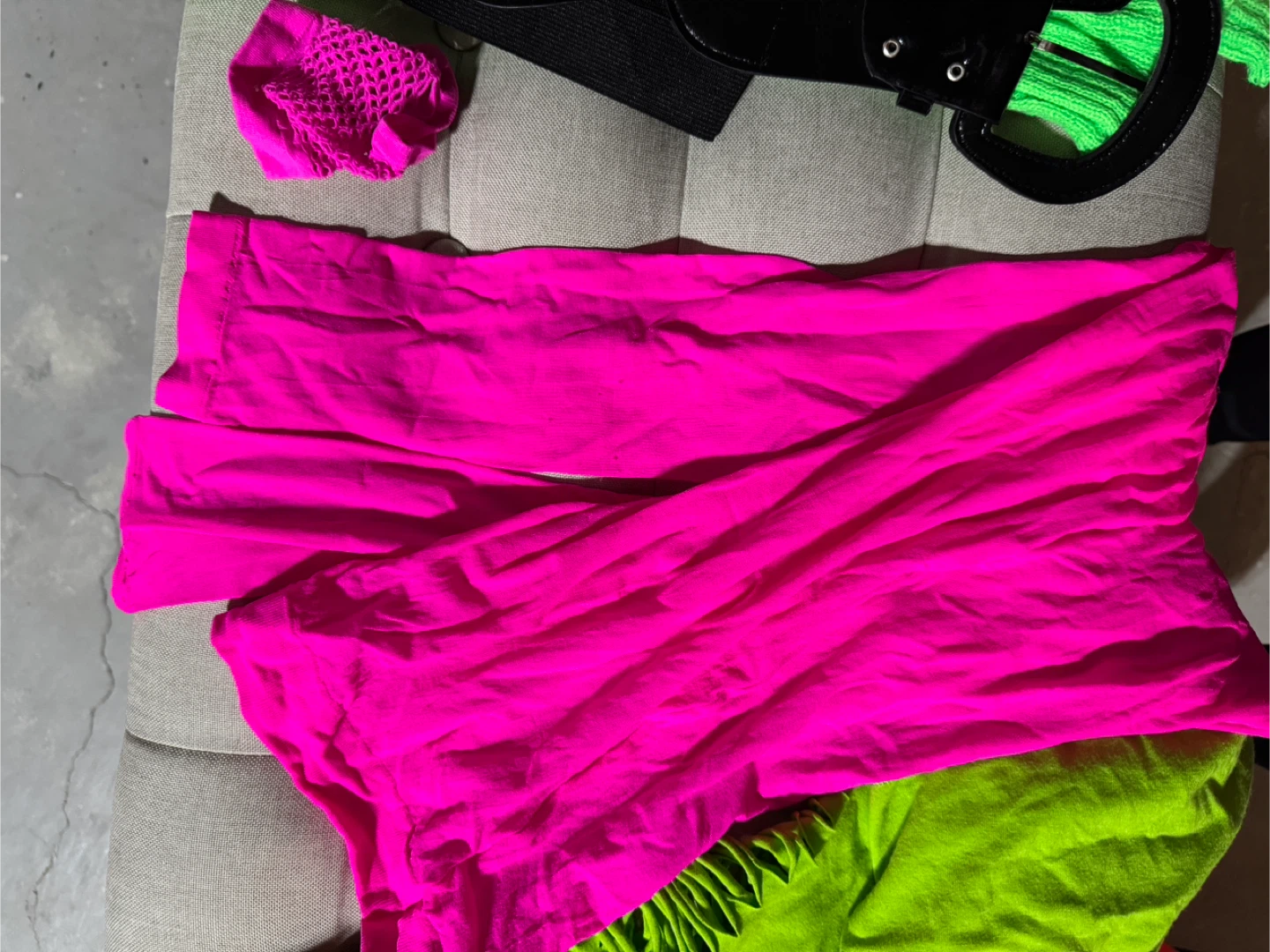 80’s Neon Green & Pink Costume with Accessories 🥕 - photo 2