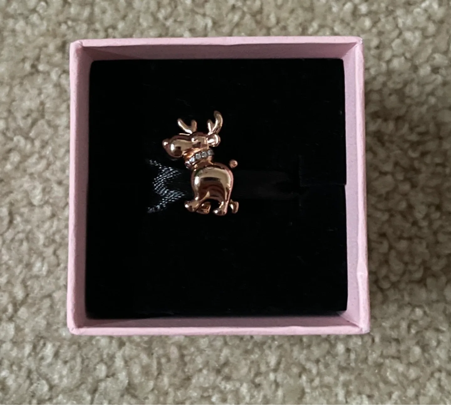 BRAND NEW Pandora Rose Gold Reindeer Charm thumbnail