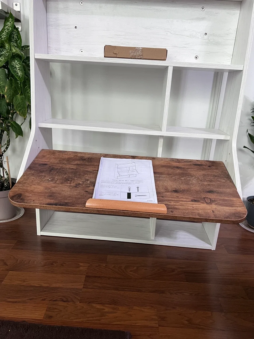 Wall Mounted Floating Desk with Hutch image indicator(4)