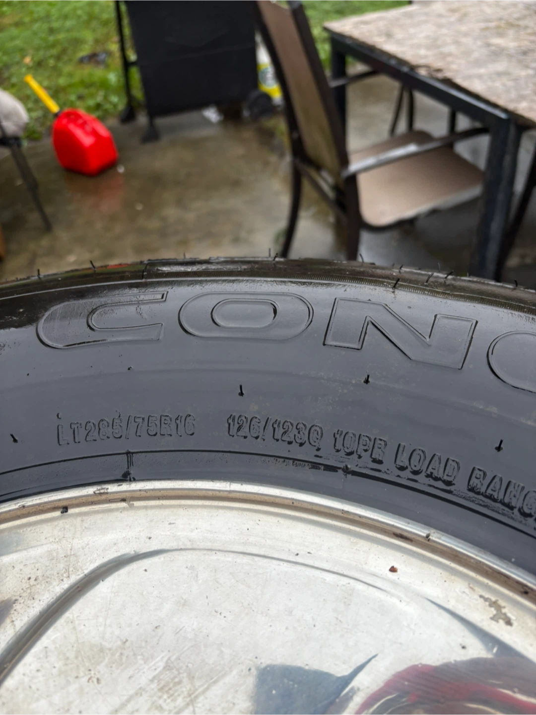 LT285/75R16 Conqueror Tire Set - photo 3
