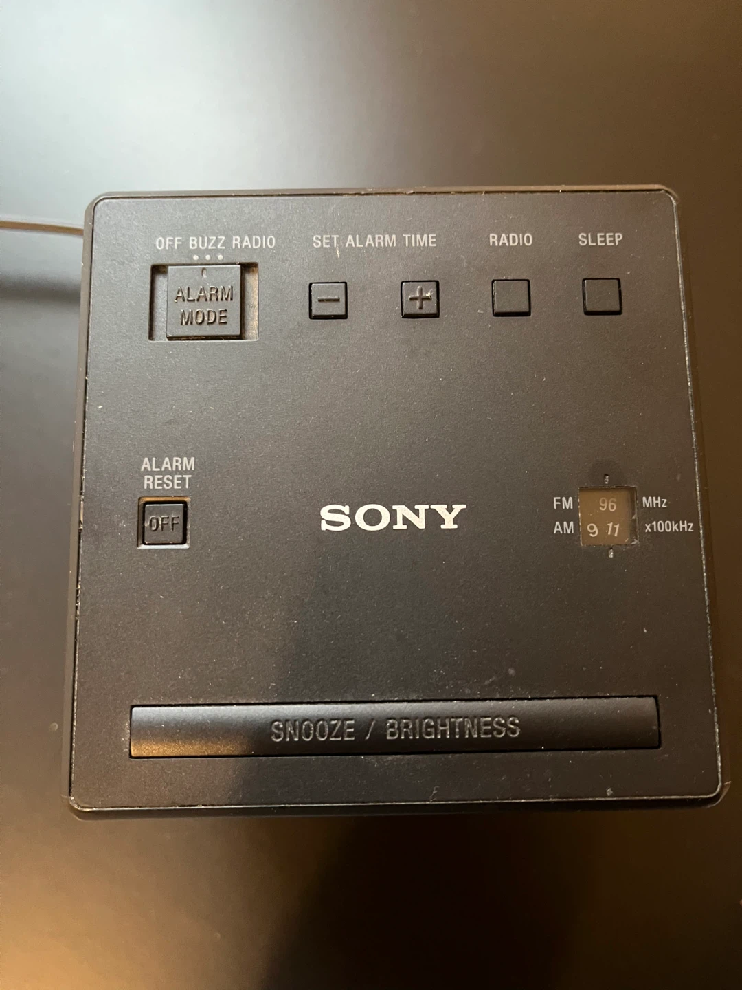 Sony ICF-C1 Alarm Clock Radio LED - photo 4