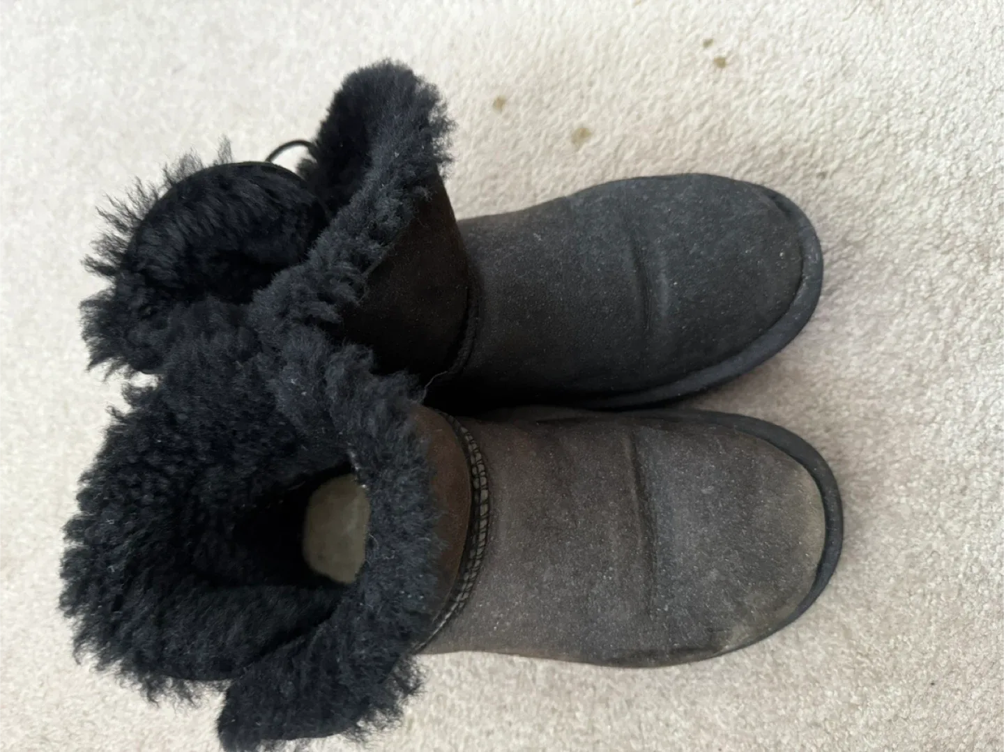 UGG Boots Size 5 - Black thumbnail