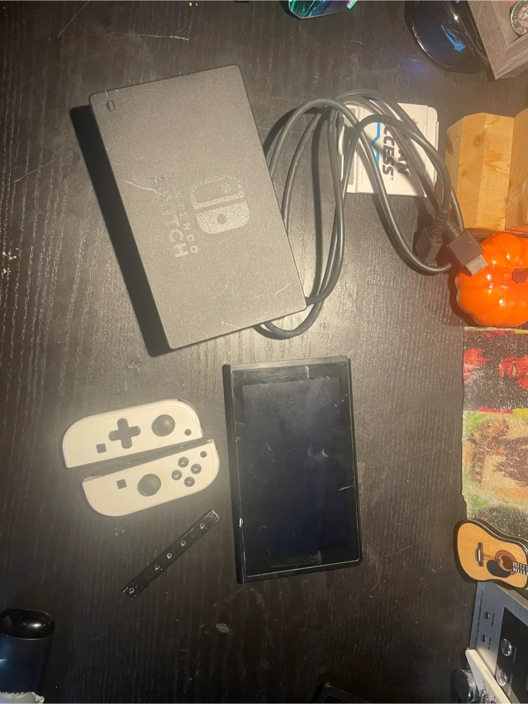 Broken Nintendo switch image indicator(4)