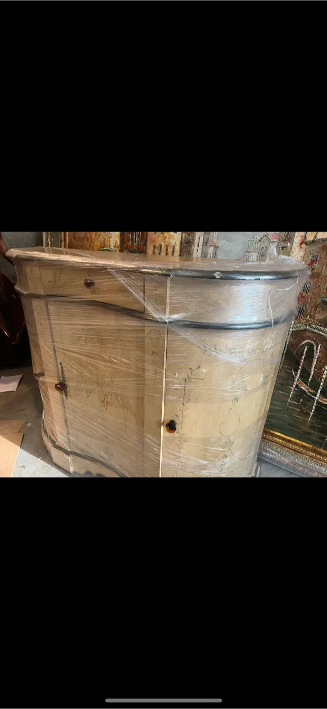 Chandelier higher quality $190, Assorted Furniture & Decor image indicator(4)