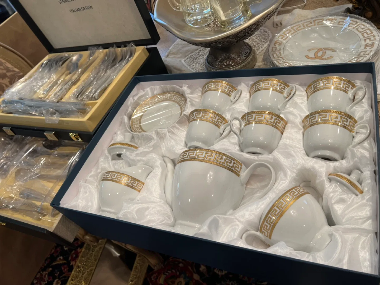 Chandelier higher quality $190, Assorted Furniture & Decor image indicator(7)