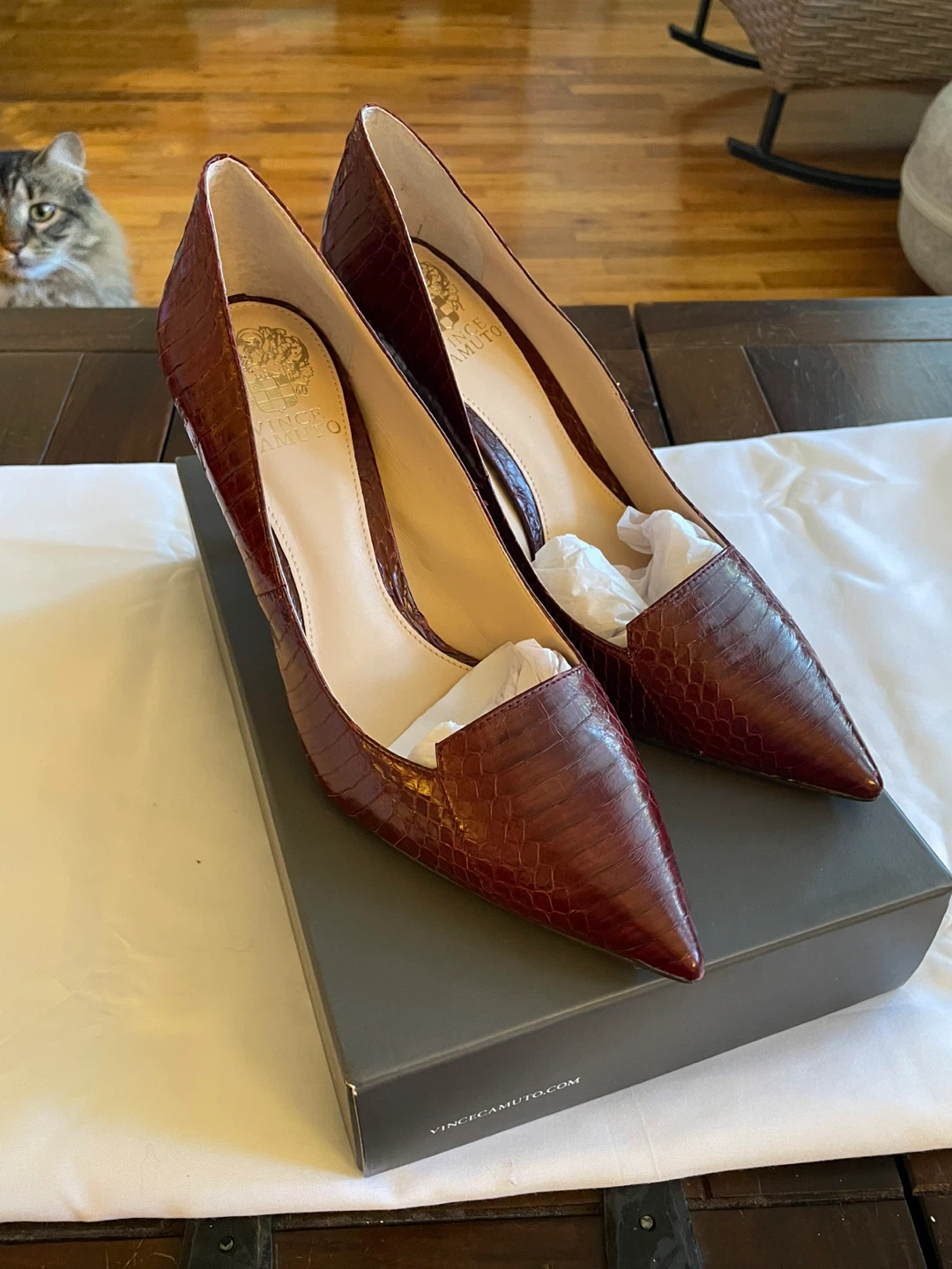 Vince Camuto Burgundy Croc Embossed Leather Heels, Size 7.5M
