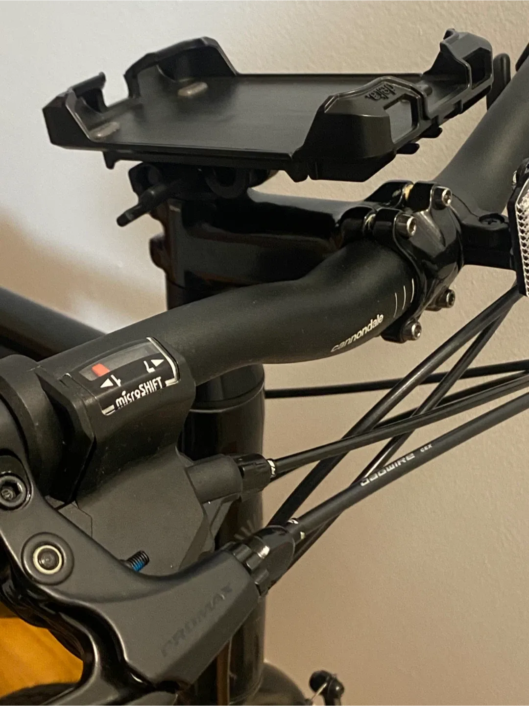 Cannondale Quick Bike - Black image indicator(8)